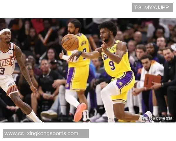 夸梅直言布朗尼球衣销量全赖其父亲影响力引发热议