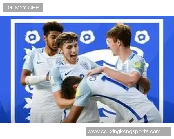 英格兰队今日训练迎来U20小将莱西塞缪尔坎贝尔三位新星加入