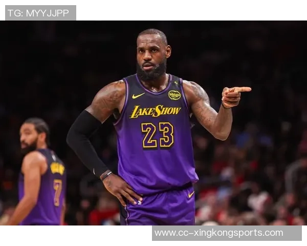 雷迪克谈詹姆斯：去年高要求今年共同制定新计划以提升球队表现