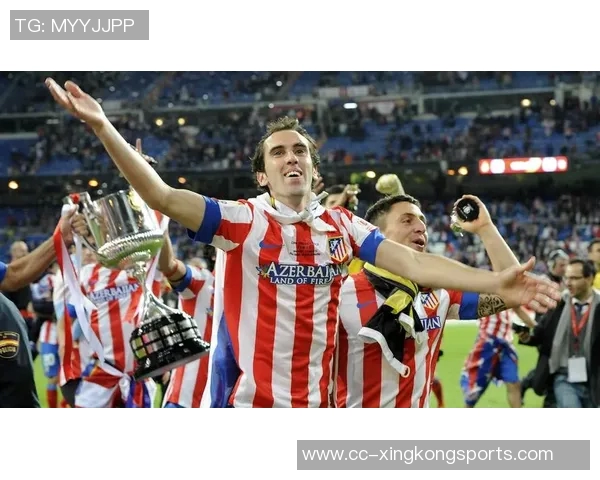 马德里竞技热烈欢迎名宿迭戈科斯塔和戈丁重返球队探访