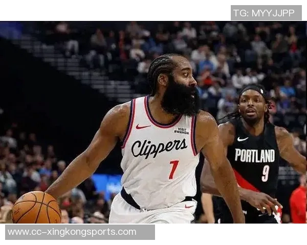 卢教练期待哈登与小卡错开上场时间却遭遇双双体力不支的困境 卢教练期待哈登与小卡错开上场时间却遭遇双双体力不支的困境