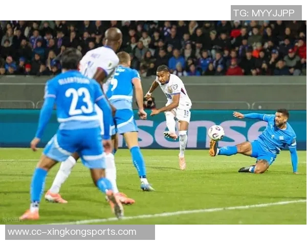 法国与冰岛战平恩昆库精彩内切射门锁定平局