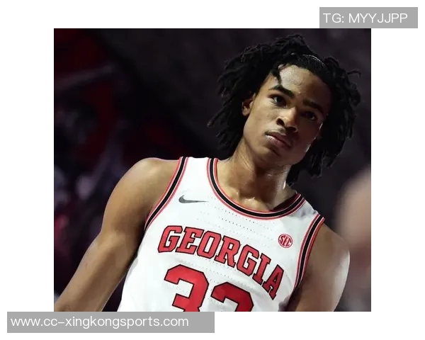 言多必失克拉克斯顿曾言未输尼克斯三年后战绩惨淡0胜9负