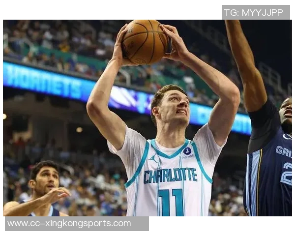 34号秀卡尔克布伦纳前四场比赛命中率高达905展现超强实力