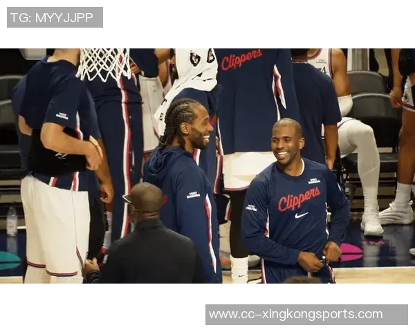 小卡季前赛首次下半场亮相表现平平拿到15分2板2助1帽展现潜力