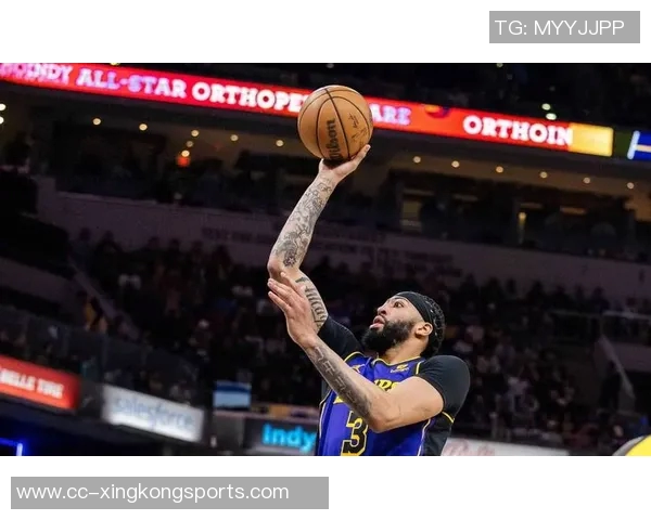 浓眉首节表现稳健6分4板1助助力球队中规中矩展现实力