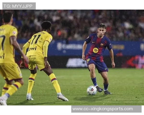 亚马尔与拉菲尼亚齐聚巴萨合练期待共同出战毕尔巴鄂挑战 亚马尔与拉菲尼亚齐聚巴萨合练期待共同出战毕尔巴鄂挑战