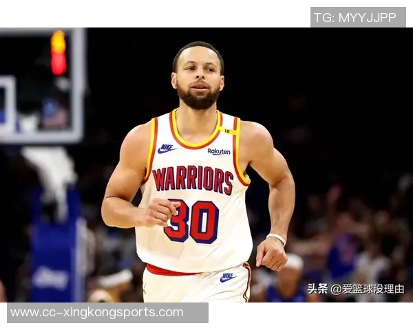 库里揭幕战表现出色16投7中贡献20分4板5助1帽三分球命中率高达50