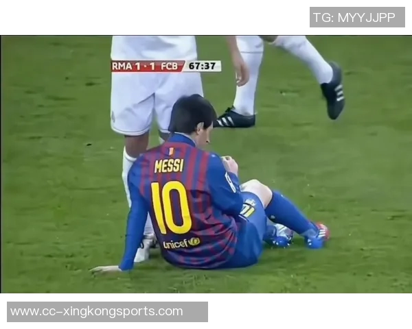 友谊赛强度惊人梅西遭恶犯阿尔马达眉骨重伤