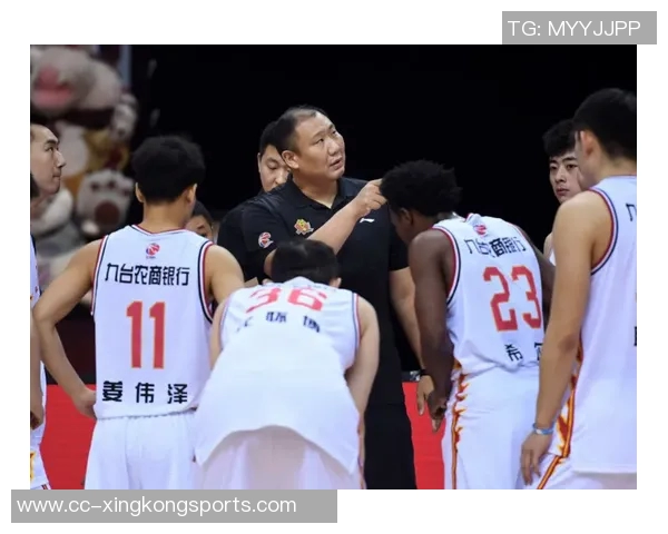 琼斯谈战绩不佳原因称节奏过快自己擅长控球与节奏掌控